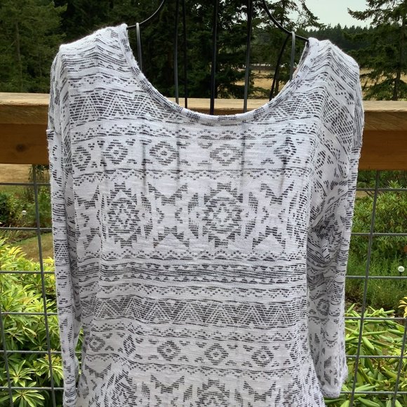 Almost Famous White with Black Aztec Design Pullover with Inset Tank - Picture 2 of 7